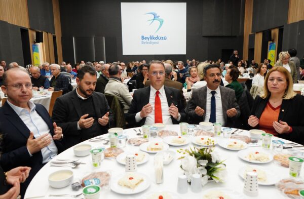 Beylikdüzü-Kent-Konseyinden-Birlik-ve-Dayanışma-Sofrası-136